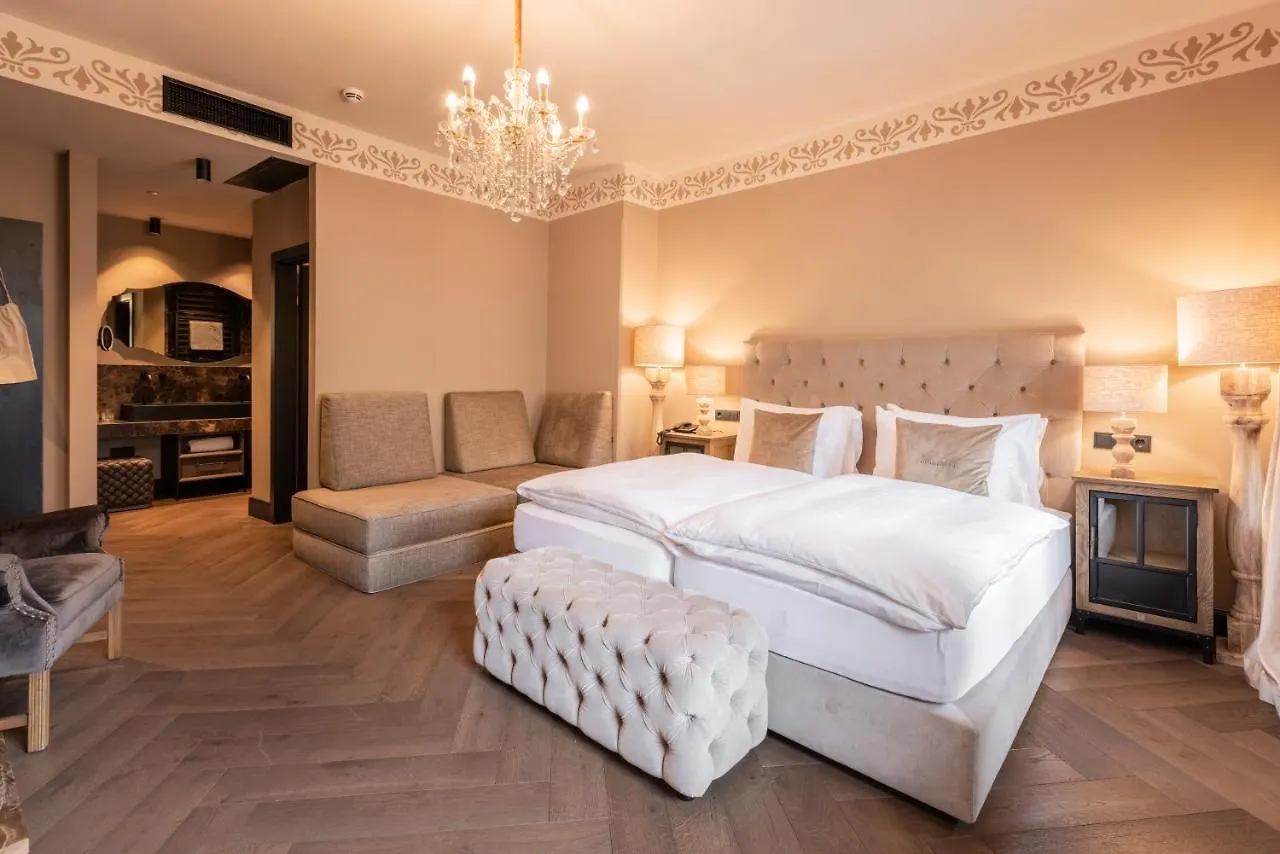 Boutiquehotel Weisses Roessl Innsbruck