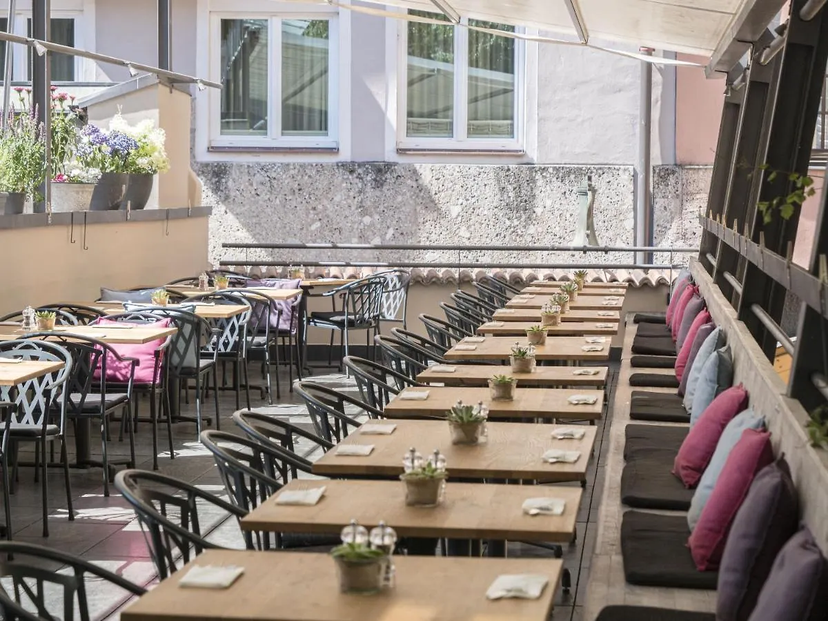 Boutiquehotel Weisses Roessl Innsbruck 2*,