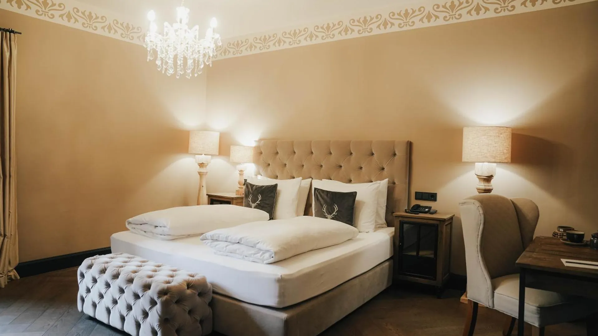 Boutiquehotel Weisses Roessl Innsbruck Hotel