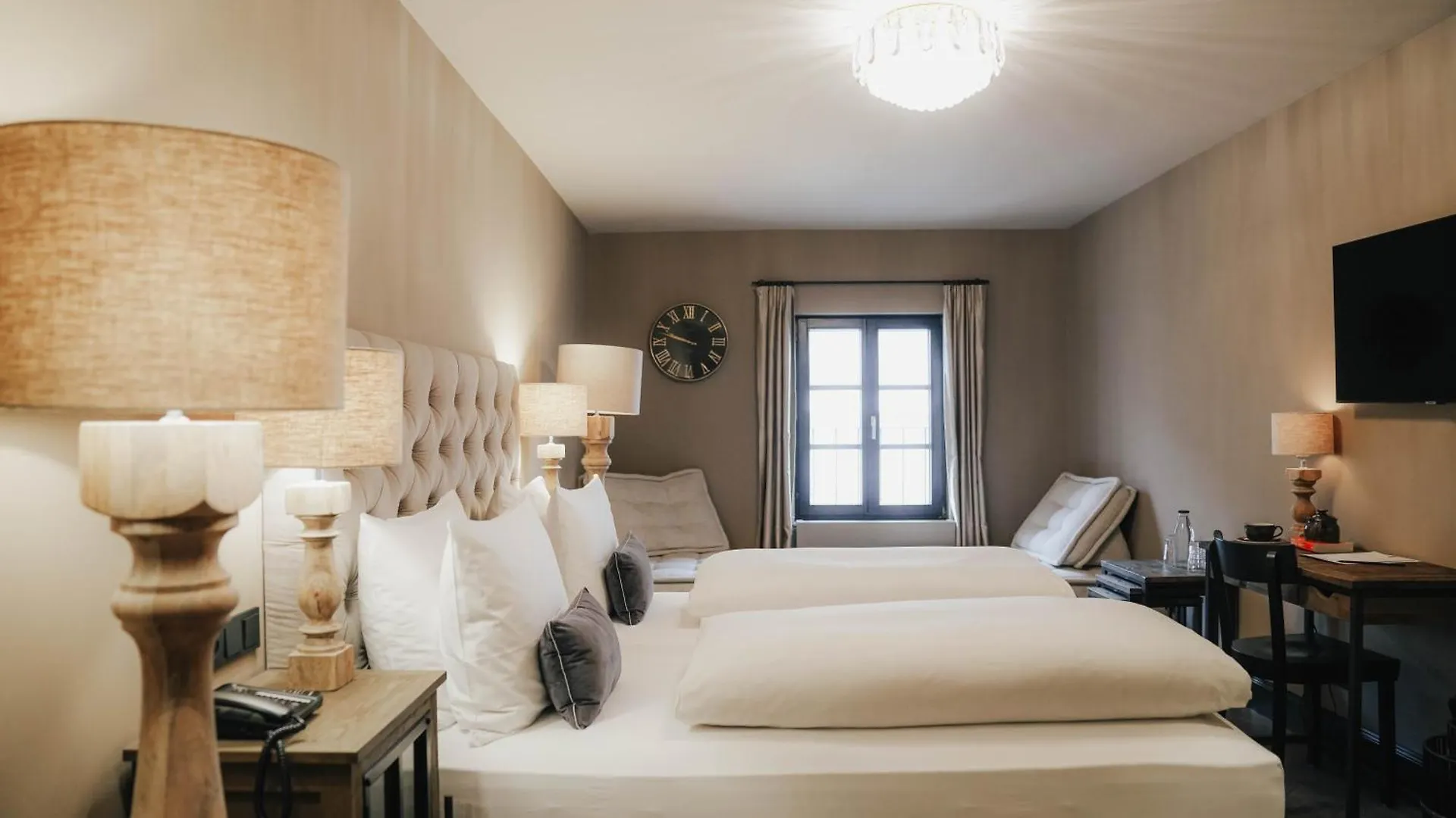 Boutiquehotel Weisses Roessl Innsbruck Hotel